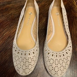 Antonio Melani ballet flats in silver Sz 9